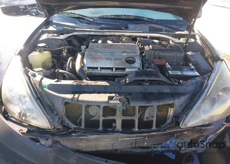 2002 Lexus Es 300 z USA, uszkodzony, nr VIN JTHBF30G520081908